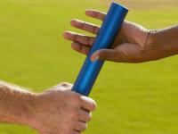 关于出色发挥首场状态出色，澳大利亚队观众沸腾！，费德勒重返赛场观众掌声雷动的信息