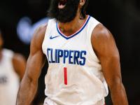 76人惊艳全场，逆转取胜助攻爆棚，哈登逆转取胜！的简单介绍